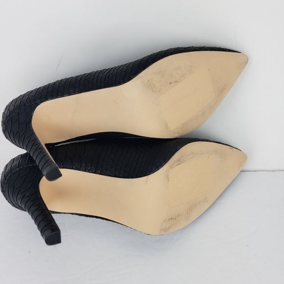 MIA Black Textured Byanka Pointed-toe Heel Size 7.5 - Picture 11 of 14